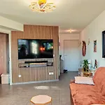 דירה Pearl - Rooftop Pool Seaside *