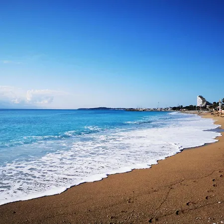 Pearl - Rooftop Pool Seaside Apartment Villeneuve-Loubet