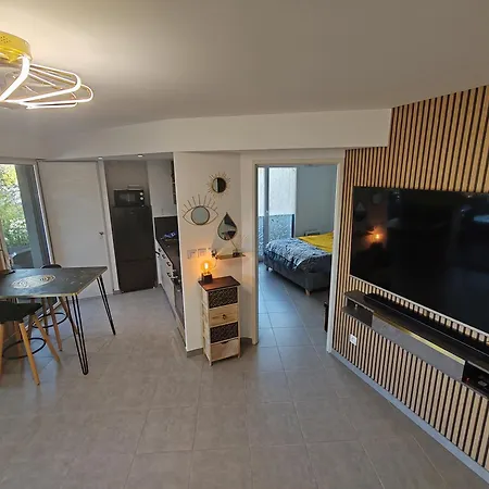 Апартаменты Pearl - Rooftop Pool Seaside