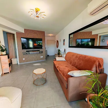 Pearl - Rooftop Pool Seaside Apartment Villeneuve-Loubet